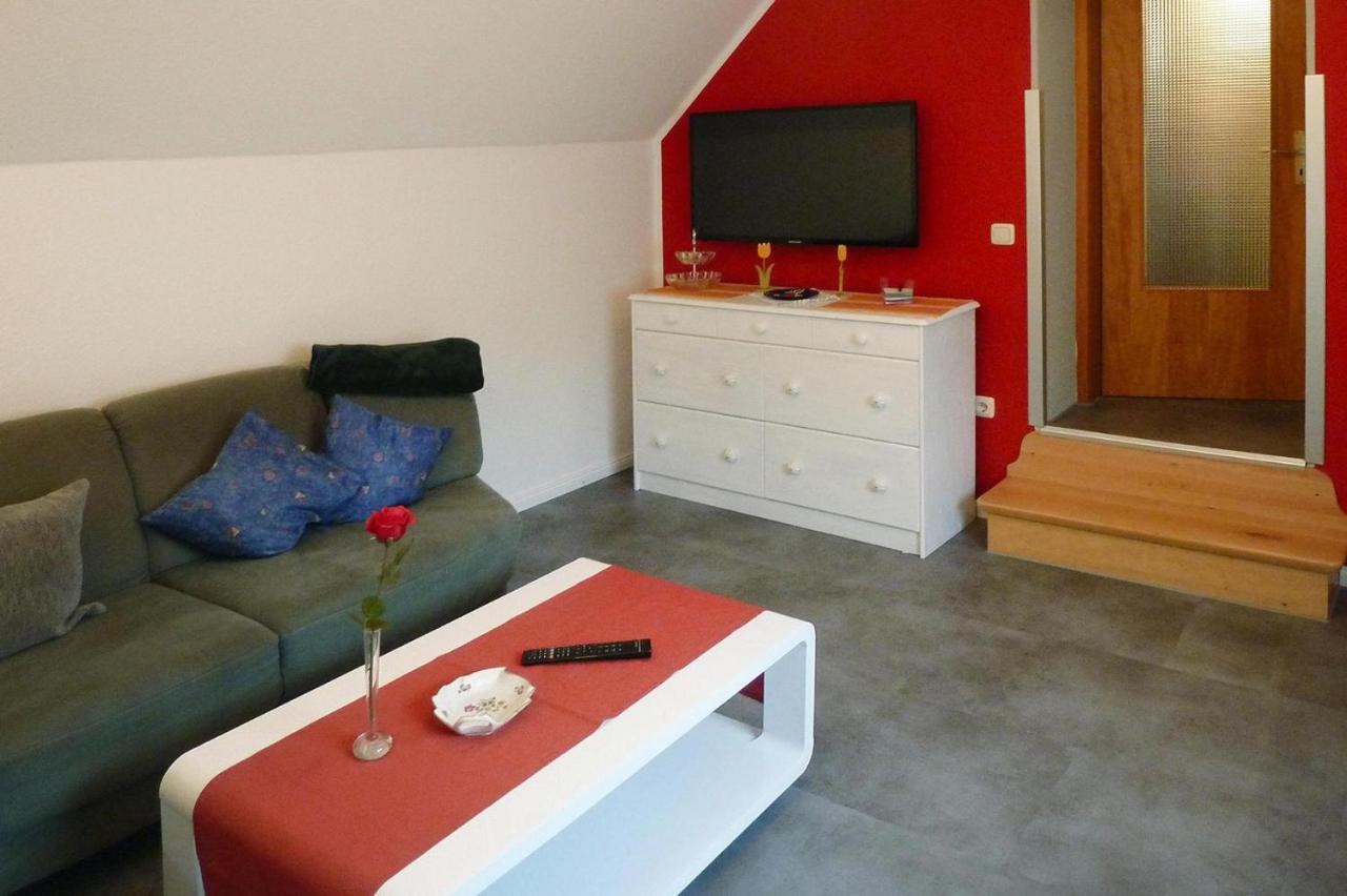 Holiday Apartment An Der Meisse, Bergen Bleckmar Extérieur photo
