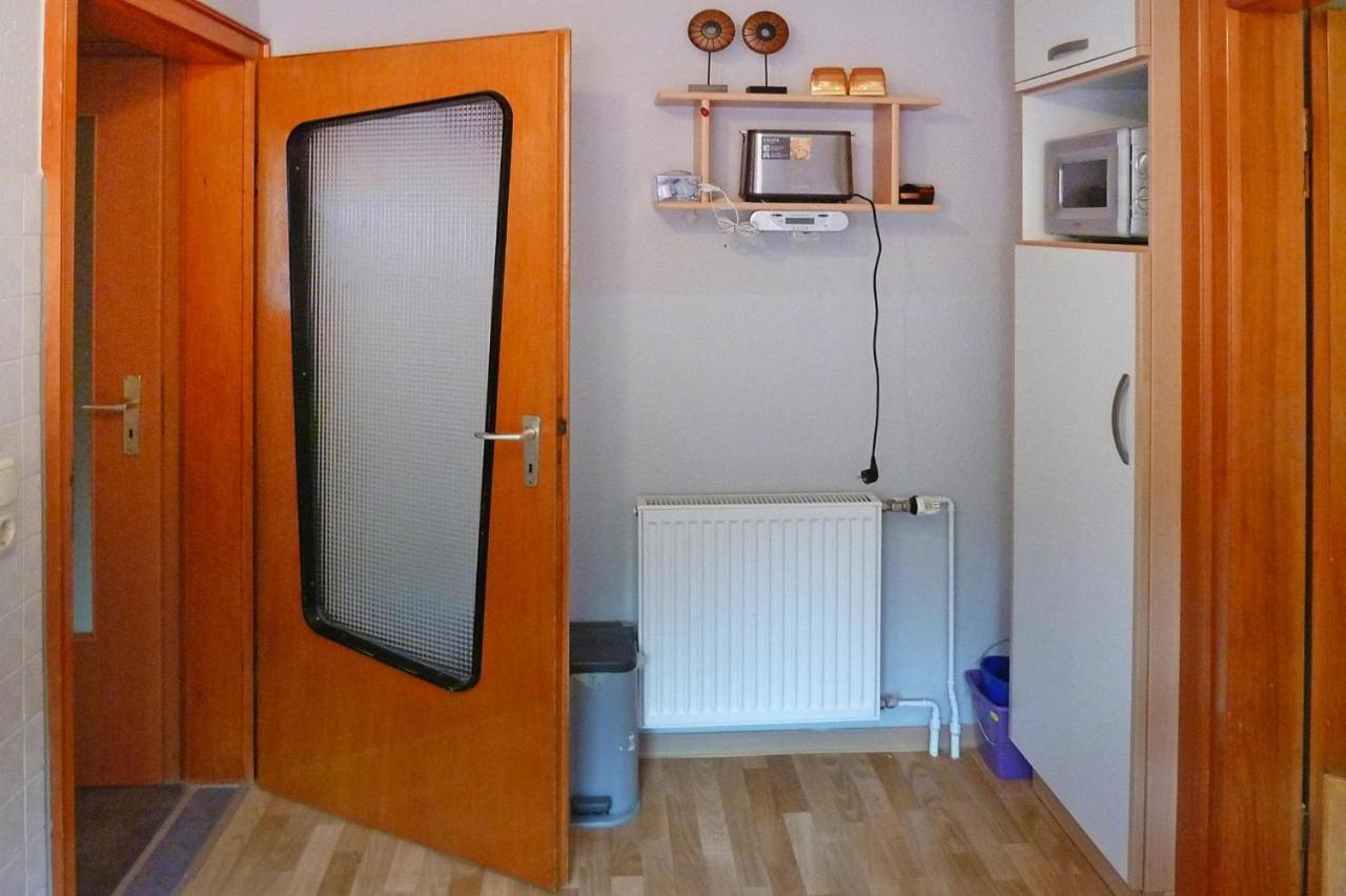 Holiday Apartment An Der Meisse, Bergen Bleckmar Extérieur photo